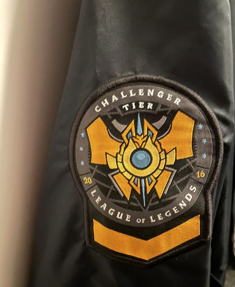 Kurtka Challengera League of Legends Challenger Jacket fit L/XL UNIKAT
