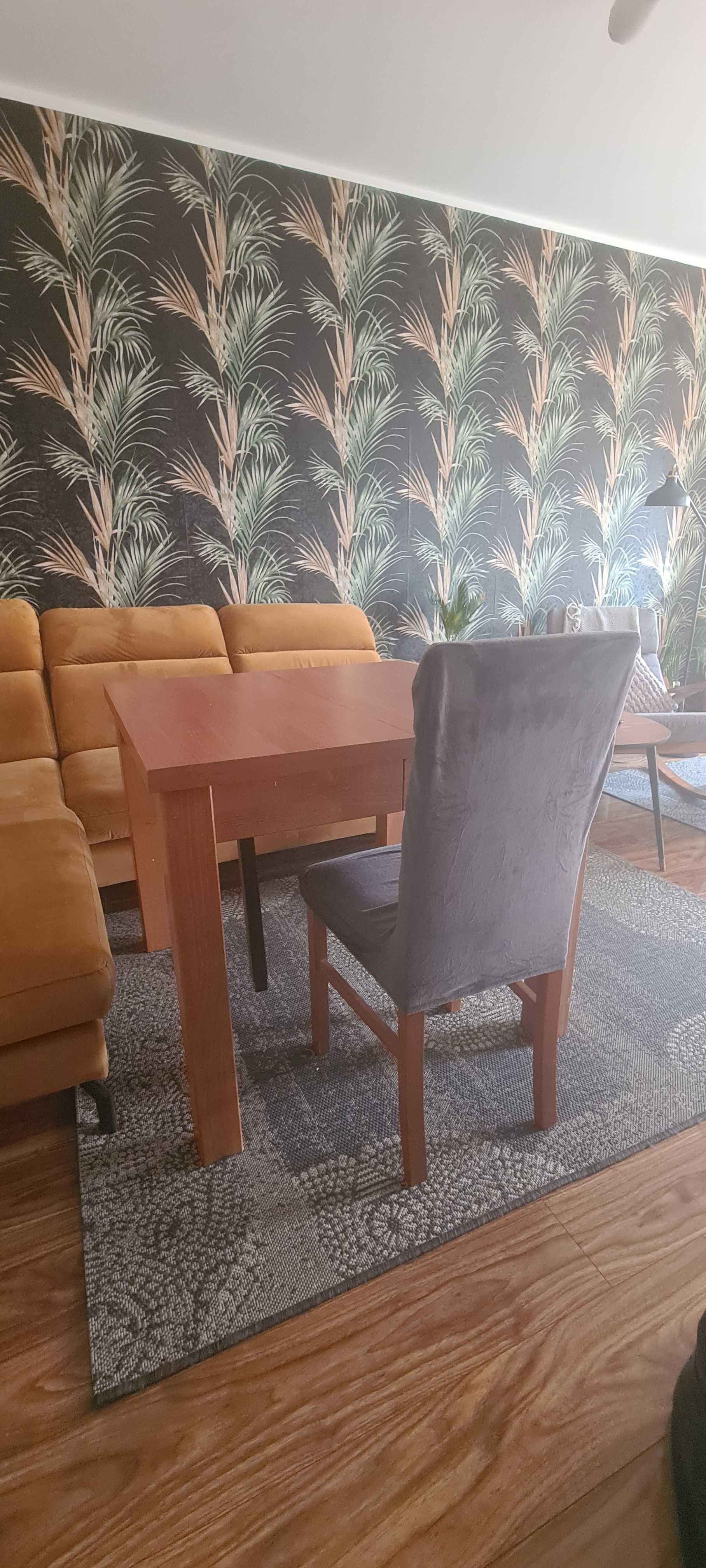 Stòł drewniany rozkladany do kuchni i salonu i 4 krzesła