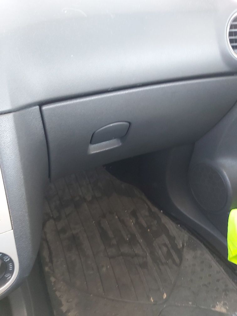 vendo opel corsa com avaria da junta da cabeça do motor