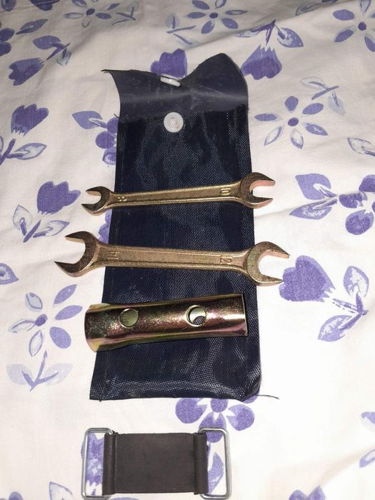 Продам набір ключів