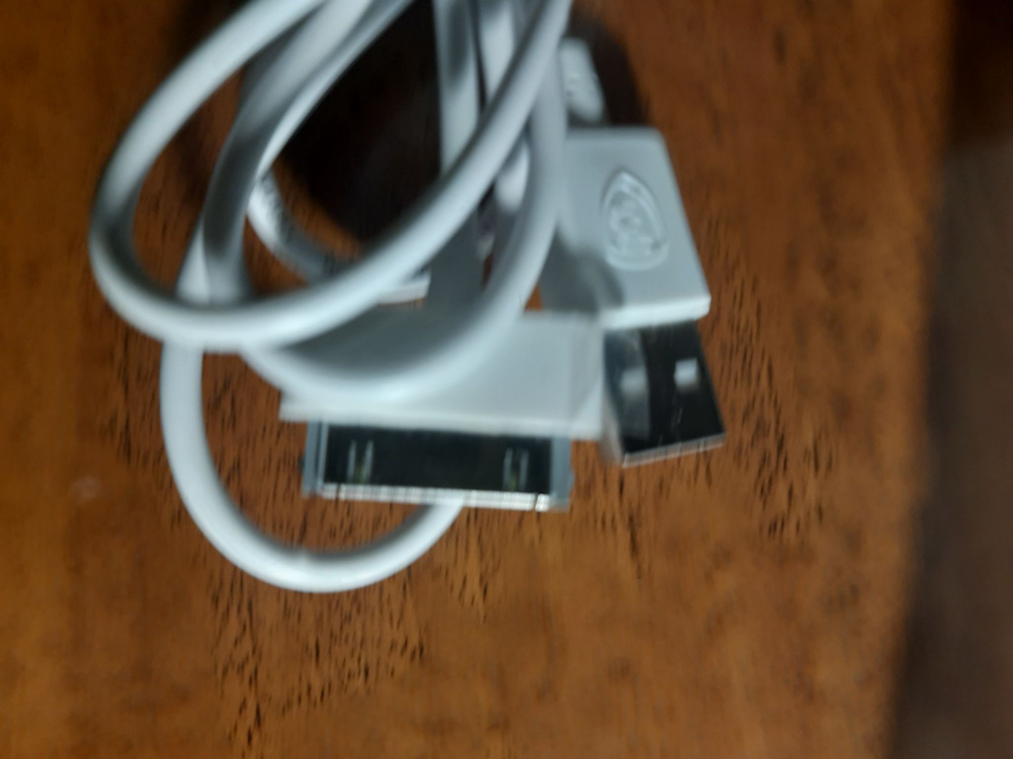 Зарядний кабель Baseus 30 pin - USB 1м для Apple iPad 2 білий