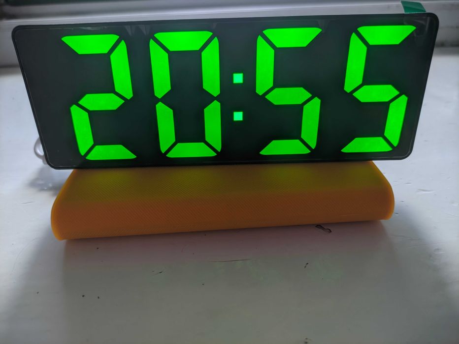 Годинник електронний настільний з LED, термометром, будильником. Часы