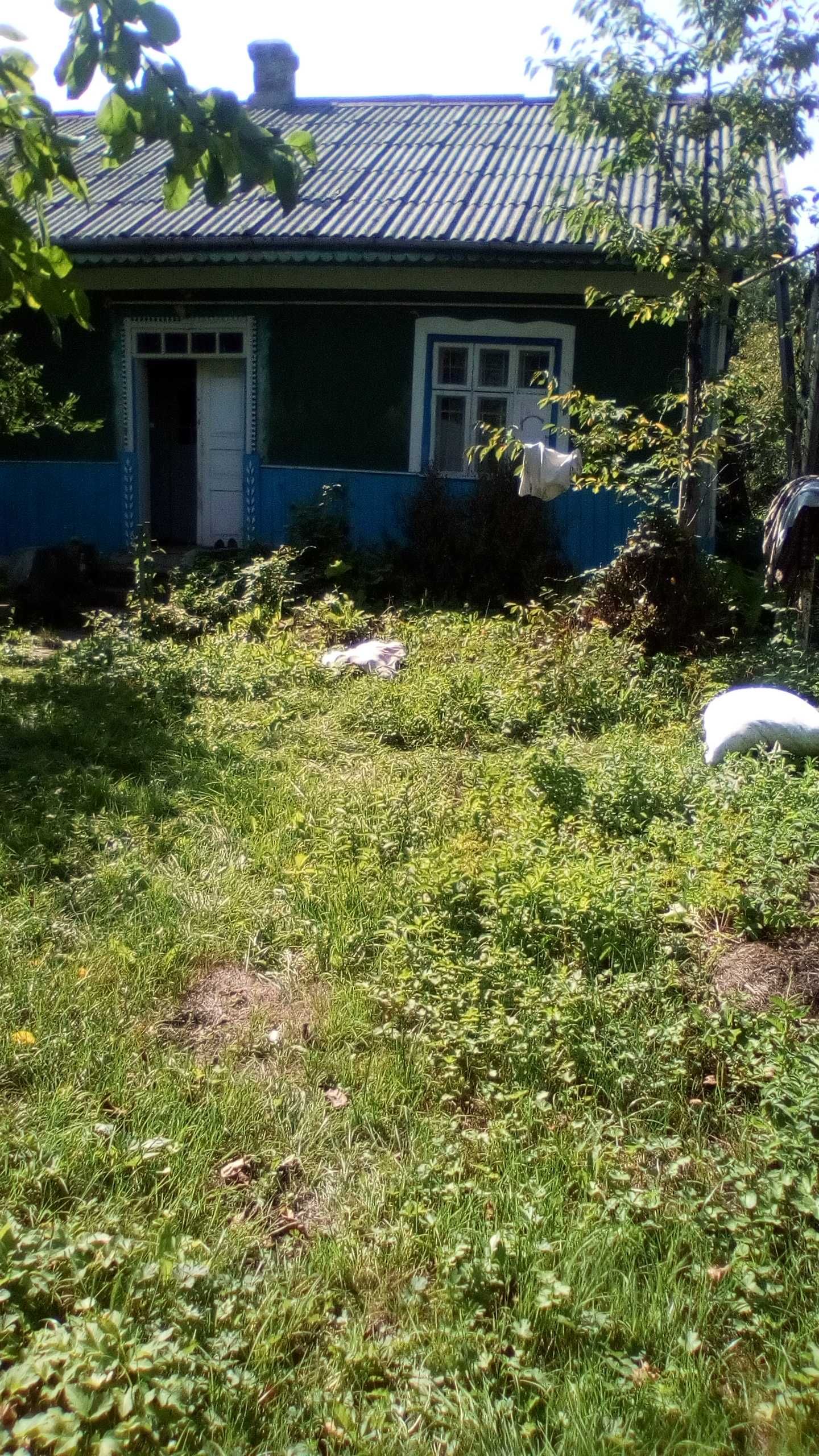 продам будинок у селі  . 60 м 2. 60 сот . 12 т . дол