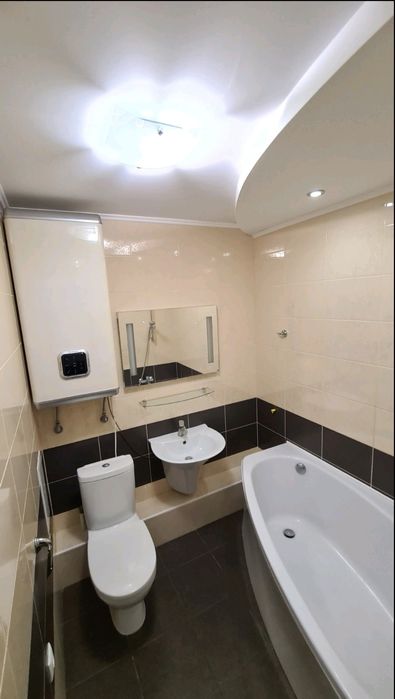 Продам квартиру в Доме учителя