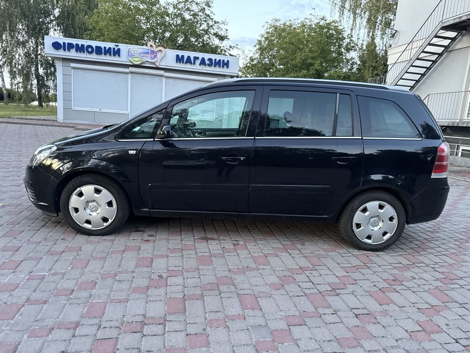Продам Opel Zafira B свіжо пригнана