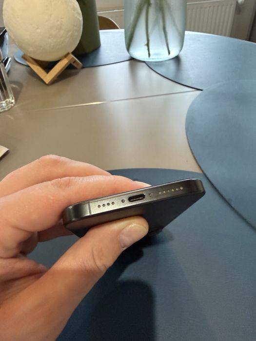 Iphone 16pro max 512gb back titanium