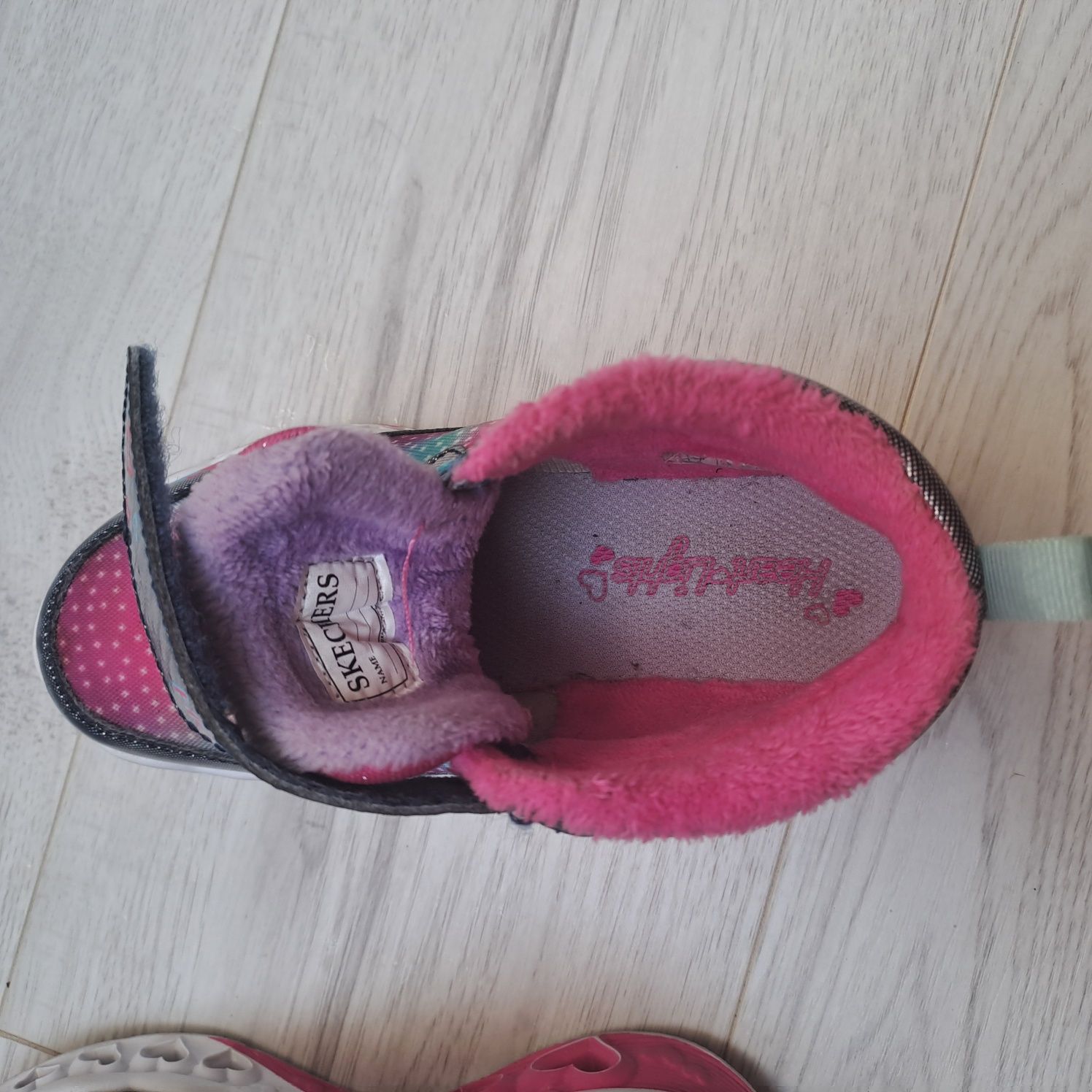 Buty zimowe Skechers Flutter Heart Lights roz 30