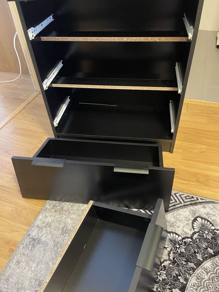 Vendo movel de entrada preto 3 gavetas novo