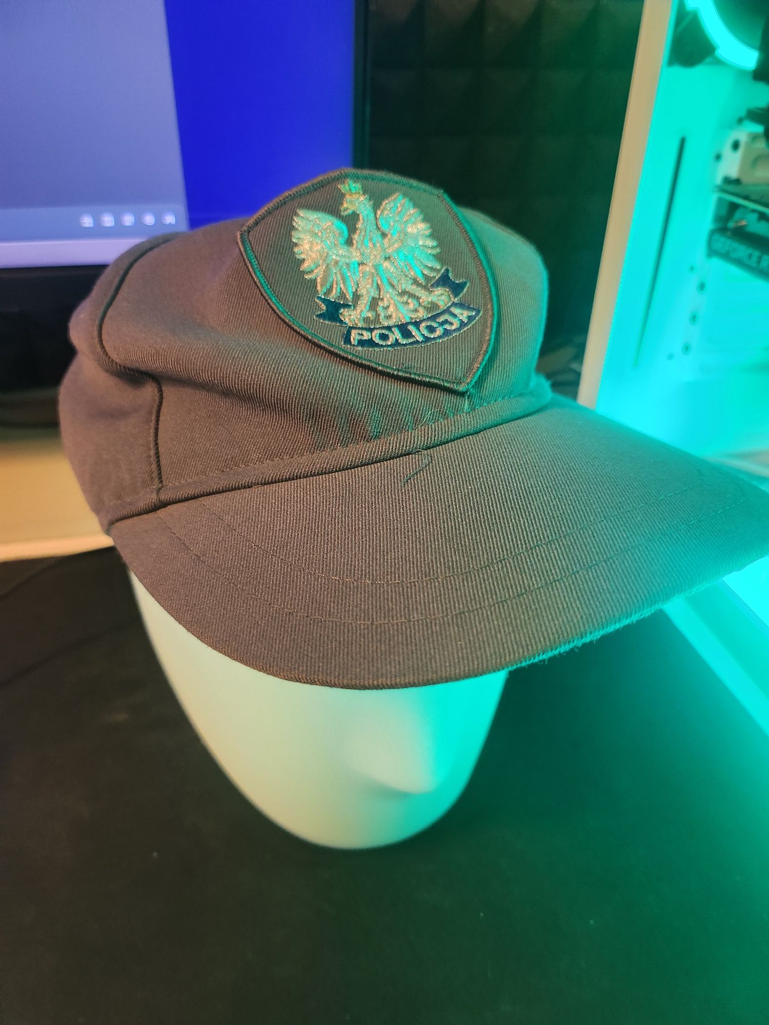 Czapka kolekcjonerska retro Policja Tanio