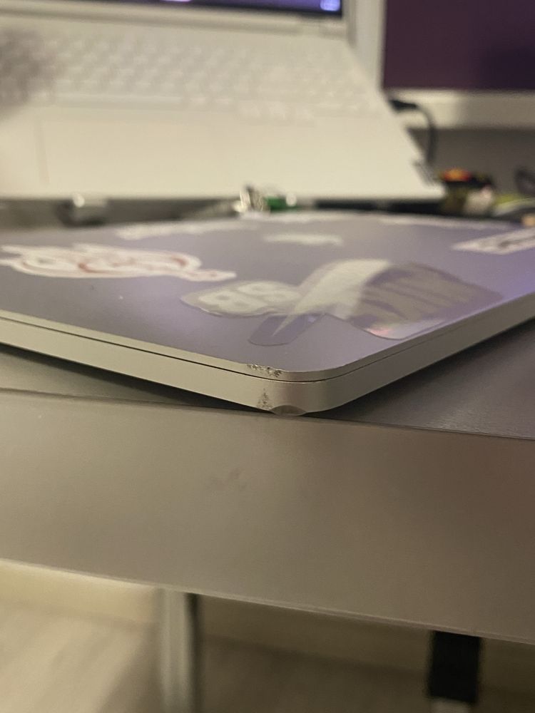 MacBook Pro 13 2017 8/512