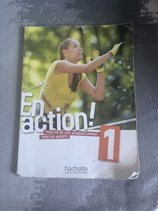 En action 1 podrecznik do jezyka francuskiego