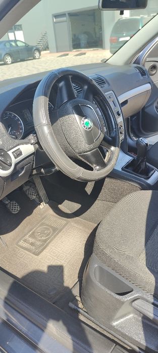 Породам  авто  Skoba  Octavia 2011