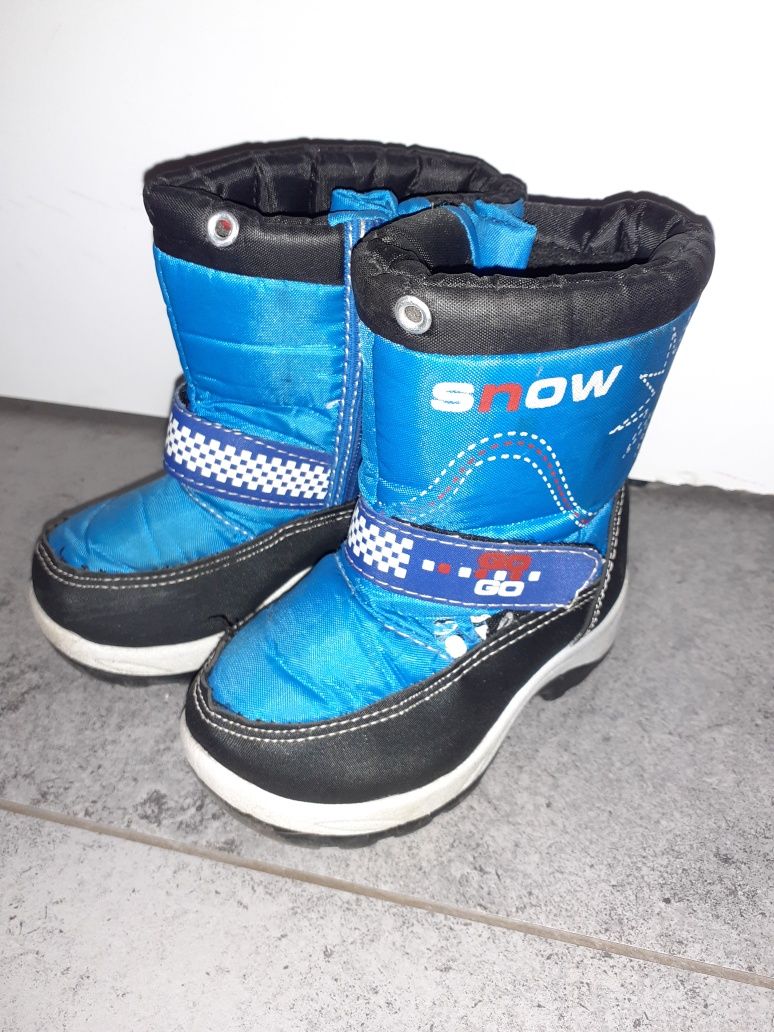 Buty sniegowece 22 jak nowe