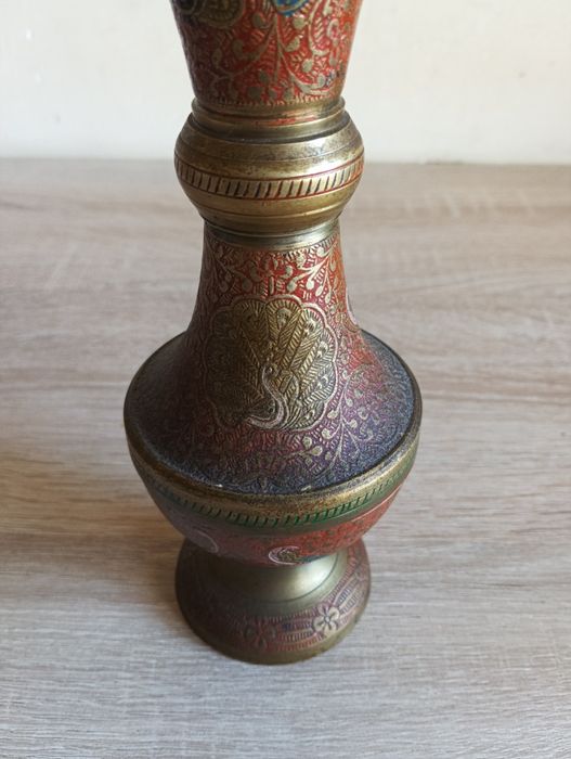 Wazonik zdobiony ręcznie z mosiądzu Cena 60zl