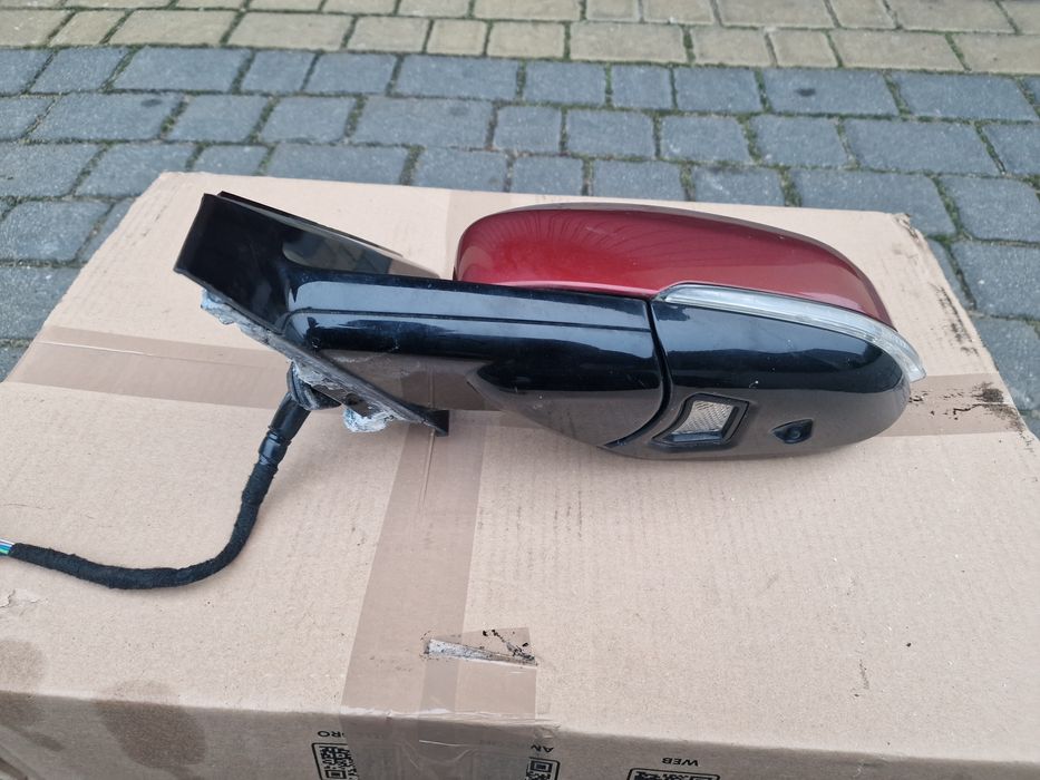 Lustrerko lewe prawe volvo v40 d2 Europa kod lakieru  702-46    10 pin