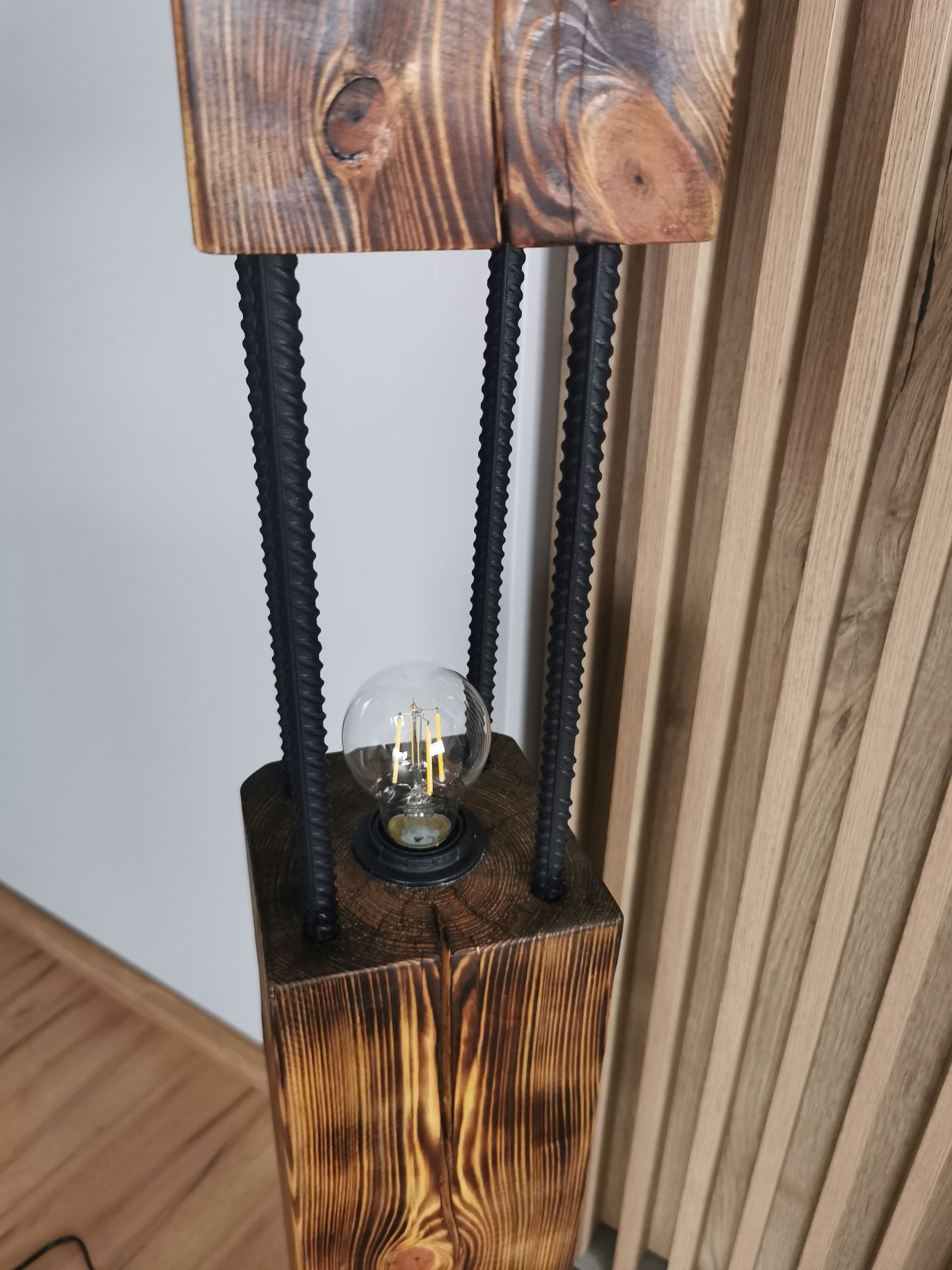 Lampa podłogowa z belki loft/vintage/industrial wys. 118cm