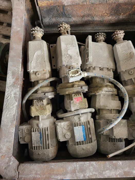 Motoreduktor 0.37kW obroty na wyjściu 4