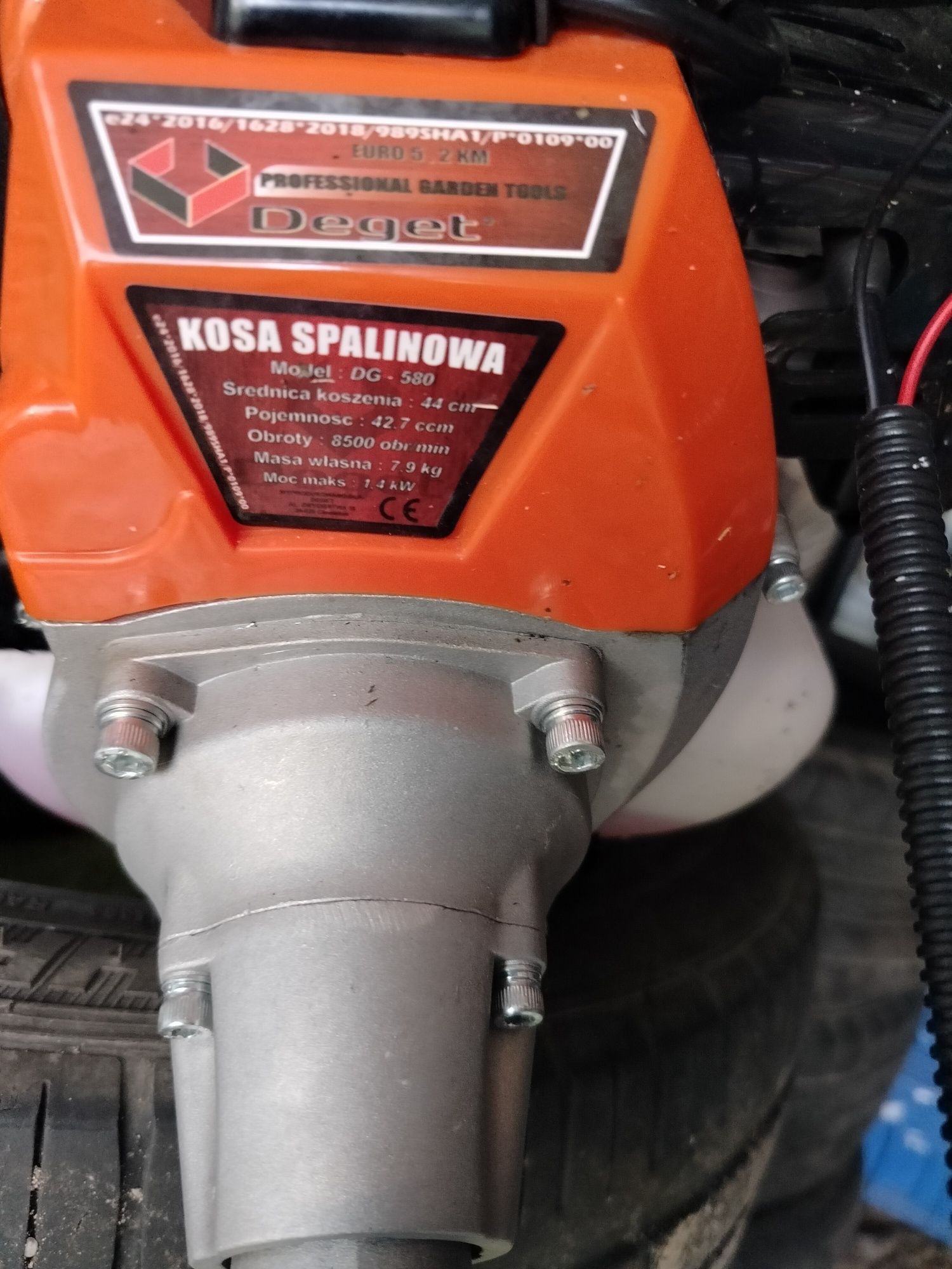 Kosa spalinowa DG580