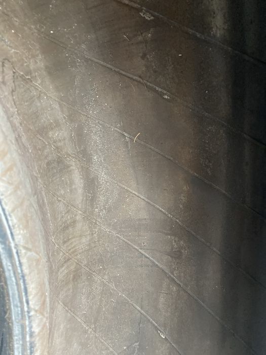 295/80 R 22,5 продам .