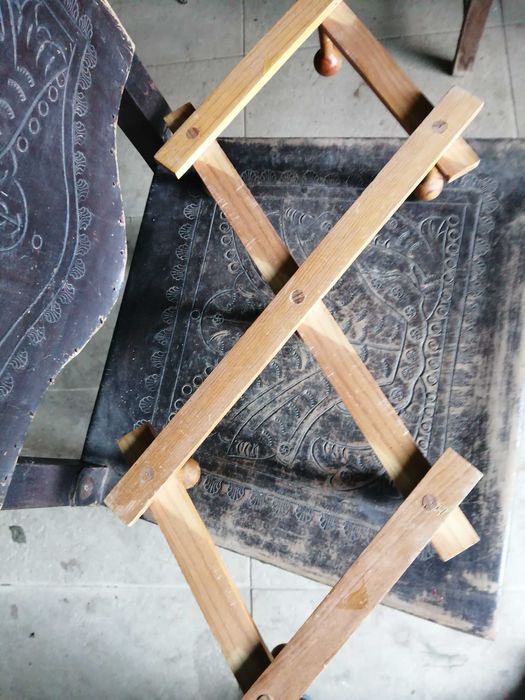 cabide extensivel de parede , ver fotos