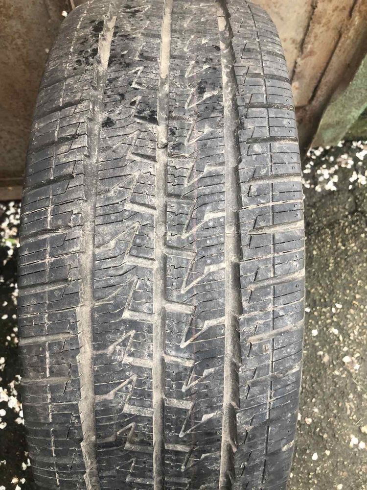 Контіненталь 235/65r16c