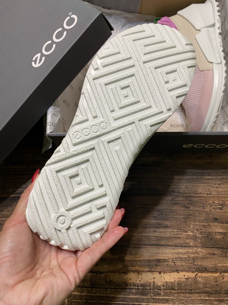 40р. Кросівки Ecco Biom K1 оригінал