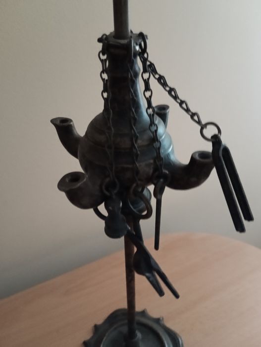 Lampa oliwna z mosiądzu