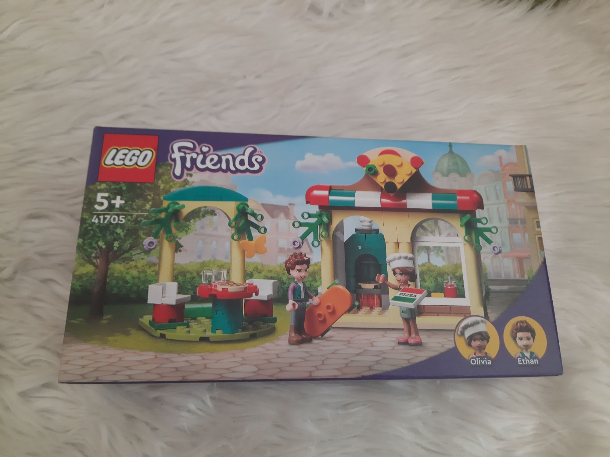 Коструктор  Lego Friends 41705 Піцерія Хартлейк-Сіті подарунок