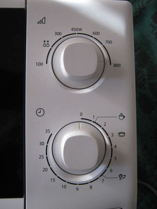 Микроволновка Samsung MT81KRW-2 б/у