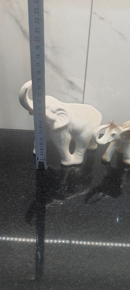 Stare figurki porcelanowe słonie słoniki zestaw Jezela