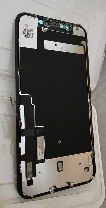 Wyświetlacz iPhone 11 . Z narzędziami do montażu. Nowy
