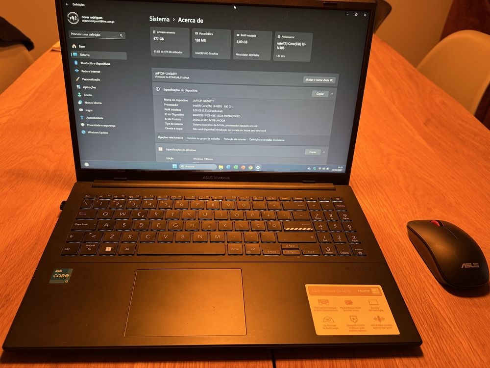 Portátil Asus Vivobook Go 15 como novo