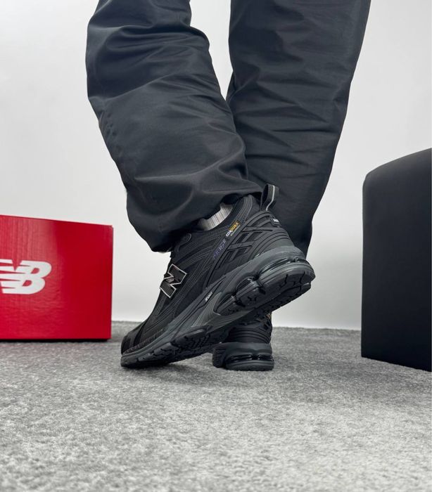 Кросівки New Balance 1906R Black Violet Cordura (41-45)