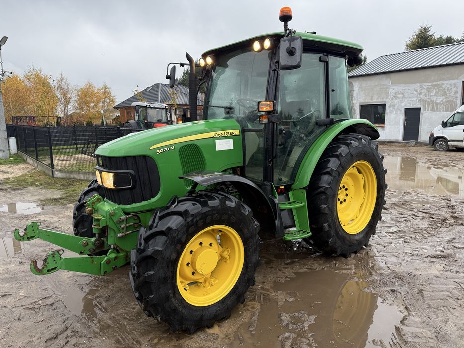 Ciągnik John Deere 5070M 2011r TUZ biegi pełzające