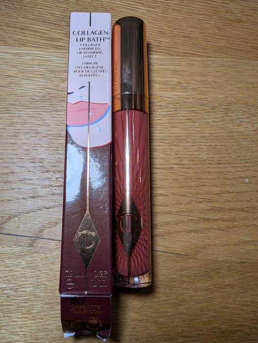 Błyszczyk wypełniający usta - Charlotte Tilbury Collagen Lip Bath