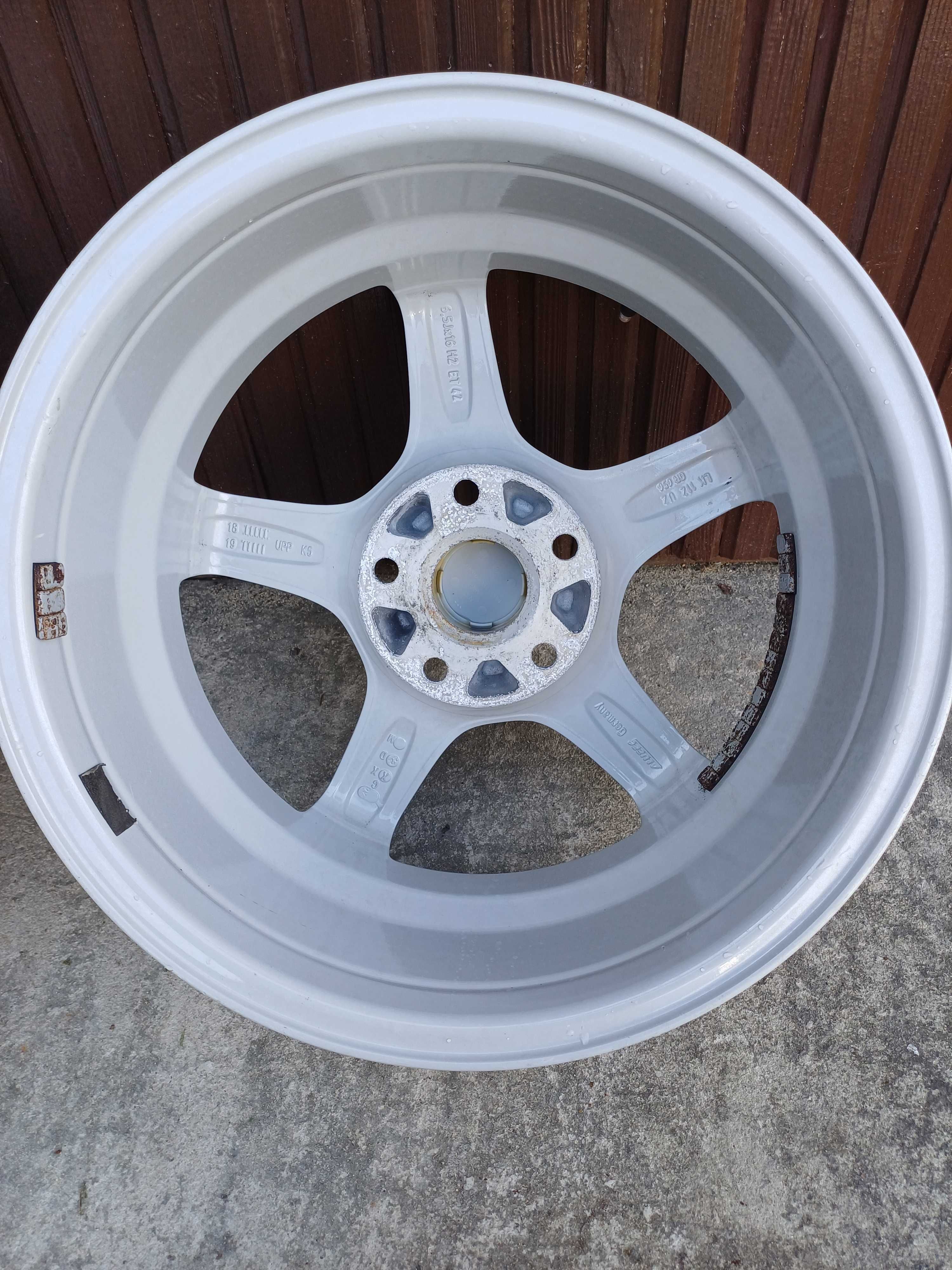 Felgi Alutec 16'' 6,5J ET42 5x112 Audi Volkswagen Skoda Seat