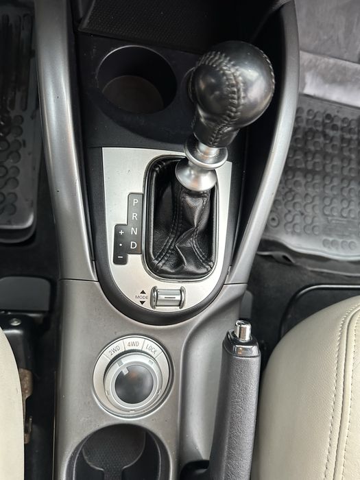 CITROEN  C-CROSSER. Автомат. 7-мість