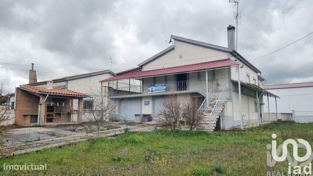 Moradia isolada T4 em Freineda