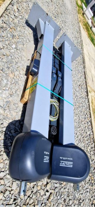 Podnośnik dwukolumnowy Maha 3.5t