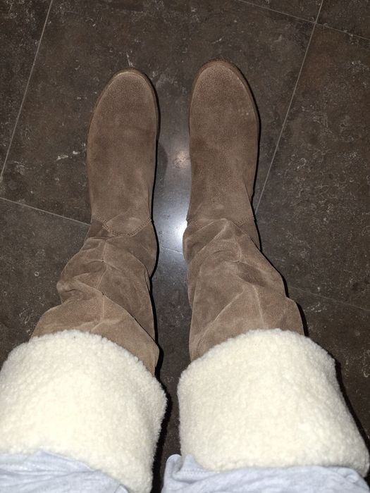 Botas de camurça de cano alto