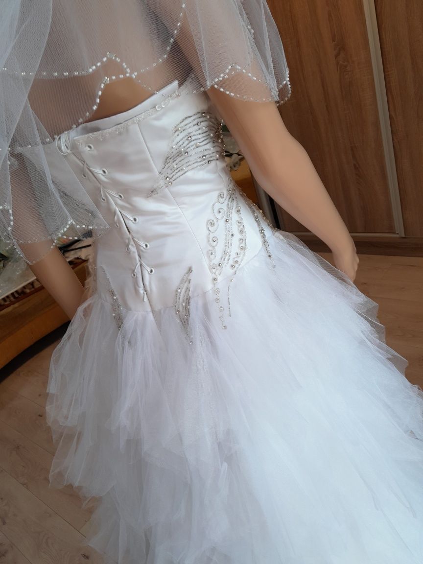 Suknia ślubna princessa