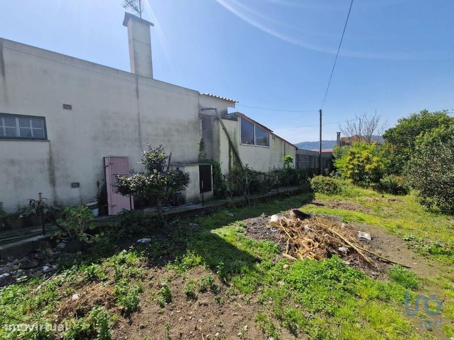 Casa / Villa T2 em Santa Marta de Portuzelo de 120,00 m2