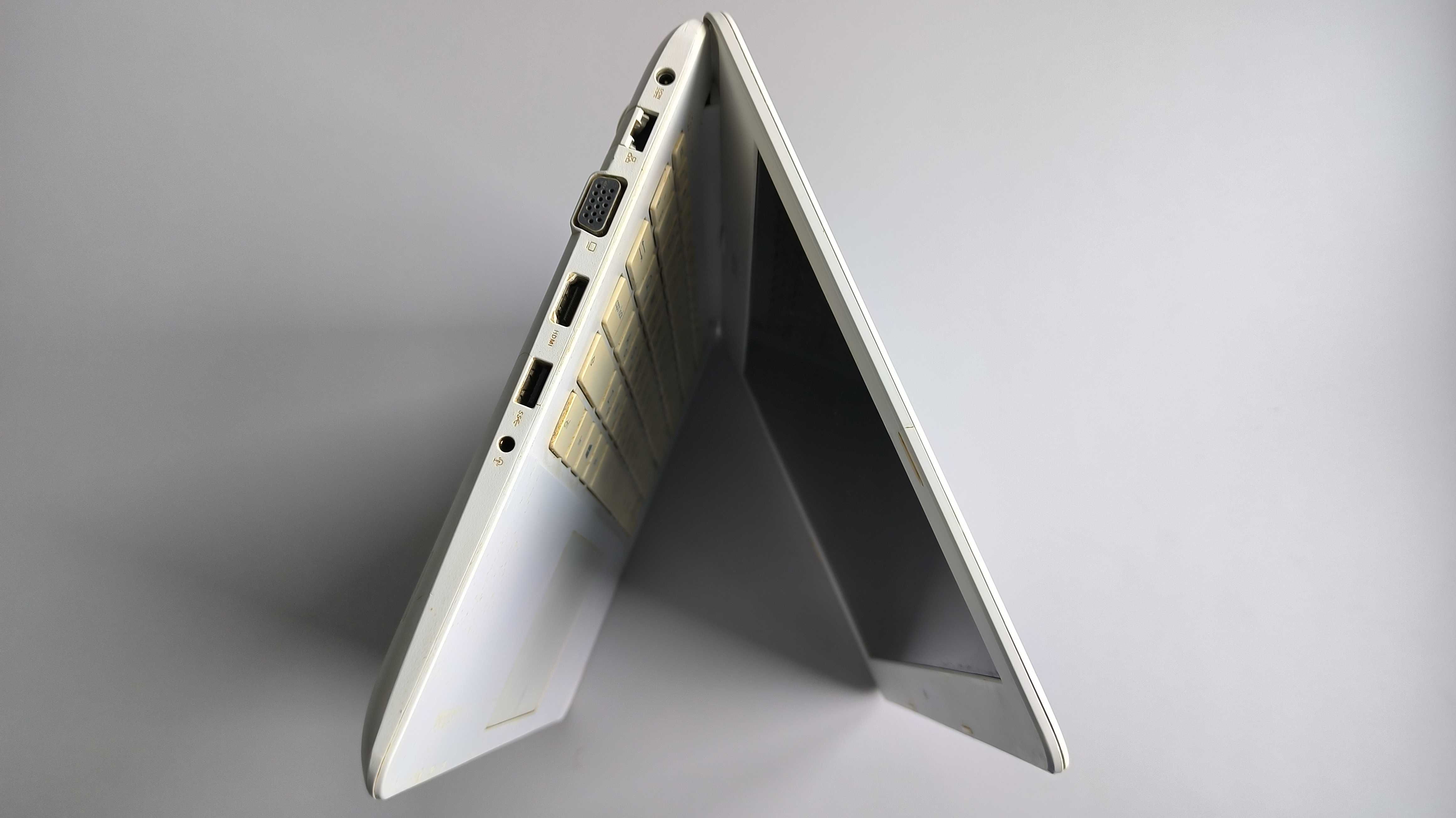 Ноутбук ASUS X302UA
