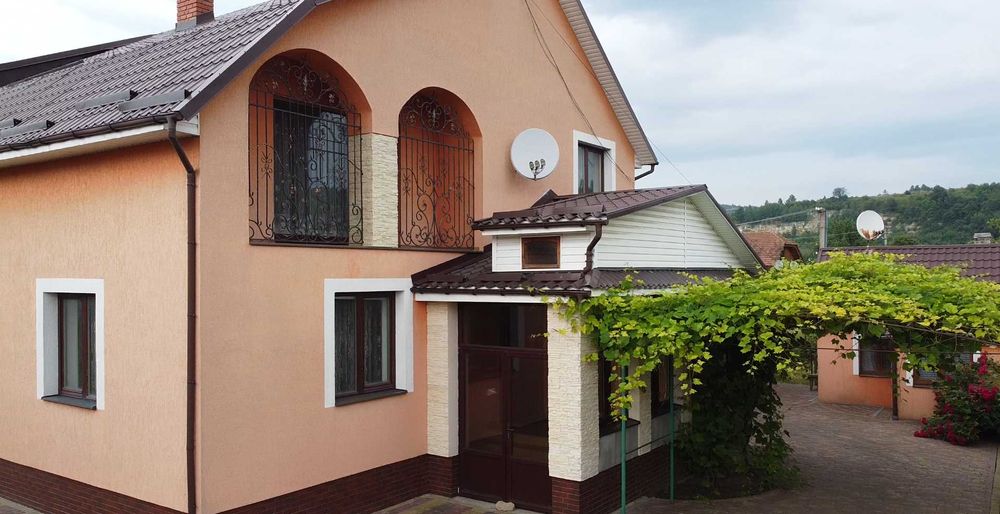 Садиба «Елітний Бойко» поблизу річки