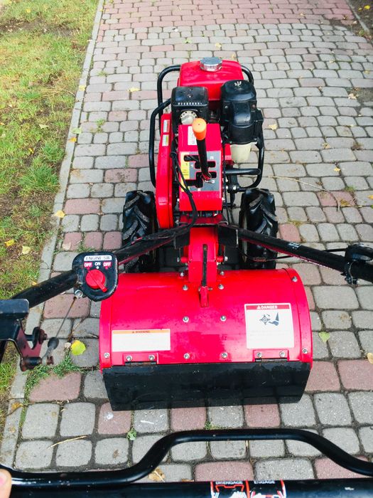 Wynajem wypożyczalnia glebogryzarki spalinowej Honda