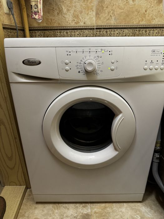 Пральна машинка Wirpool