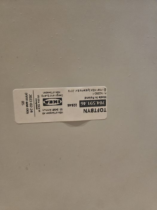 Lustro w białej ramie IKEA toftbyn