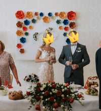 Ozdoba kwiaty chanel 3D ścianka za Parą Młodą ślub wesele