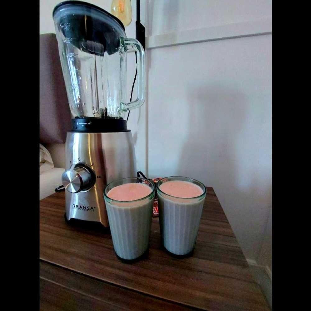 BLENDER kielichowy MOCNY do owoców, warzyw kruszy lód 1600 W,1,5 litra