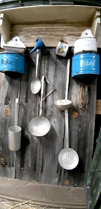 Stara aluminiowa chochla,cedzak,miarka.